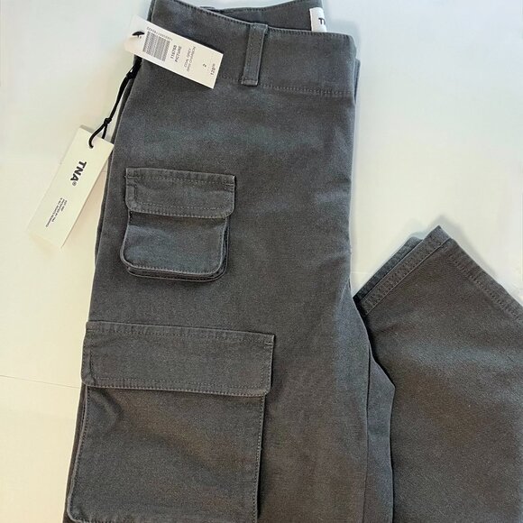 NWT Aritzia Tna "Picture" Cargo Pants Size 2 Dark Grey - Picture 4 of 4